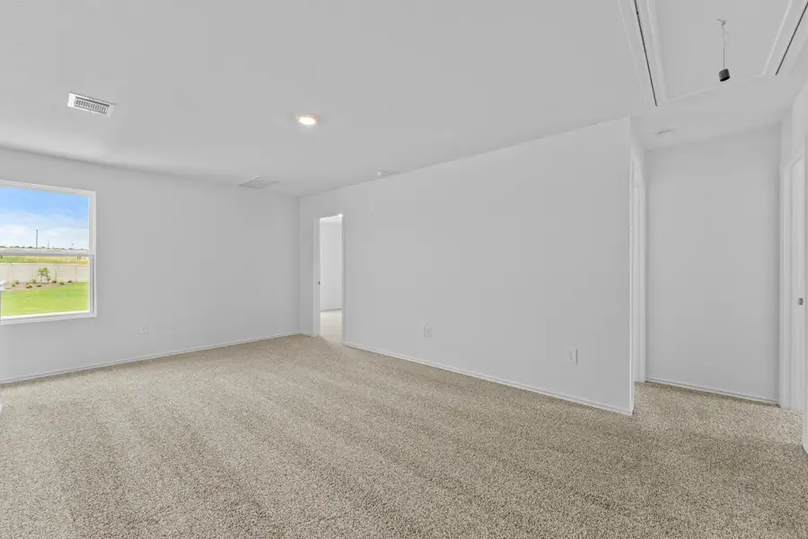 Spacious, unfurnished interior of a new home in Prairie Lakes, Buda (Image 16). Spacious, unfurnished interior of a new home in Prairie Lakes, Buda (Image 16).