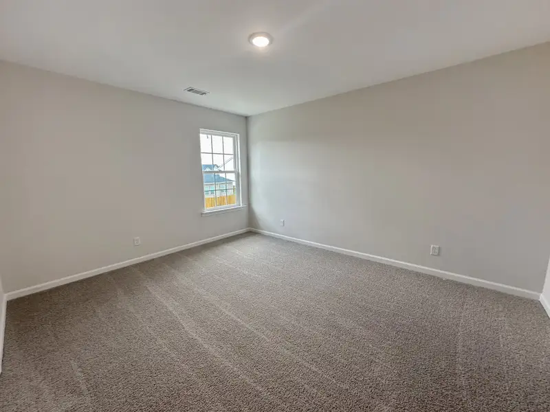 Spacious, unfurnished interior of a new home in Tranquil South, Hinesville (Image 19).