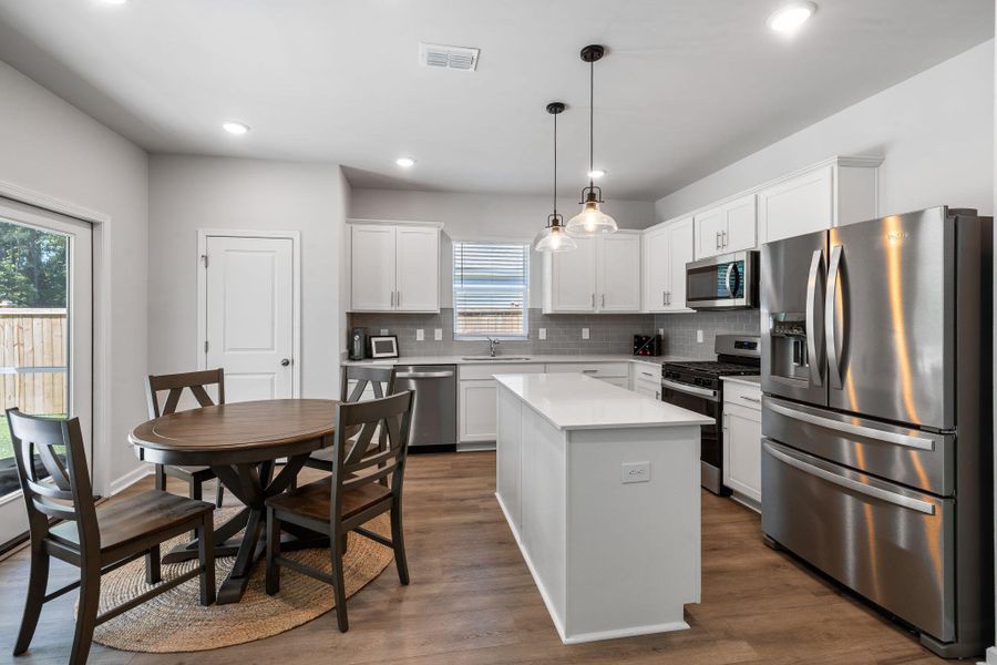 Furnished interior view inside a new home in Bradford Pointe, Summerville (Image 13). Furnished interior view inside a new home in Bradford Pointe, Summerville (Image 13).