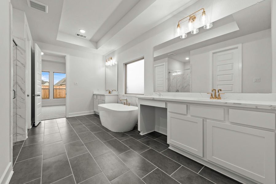 Representative image. Features, specifications, selections and colors may vary.