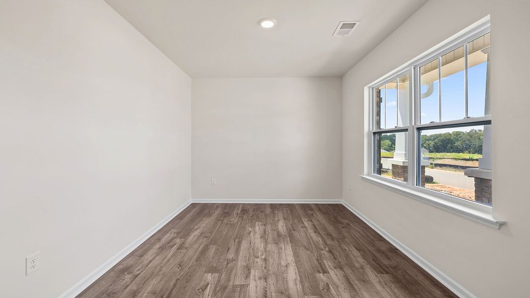 Spacious, unfurnished interior of a new home in Waverly Station, Greenwood (Image 14).