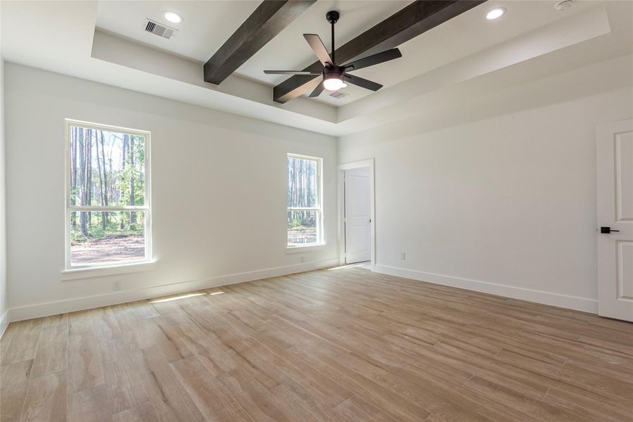 Spacious, unfurnished interior of a new home in , Dayton (Image 36).