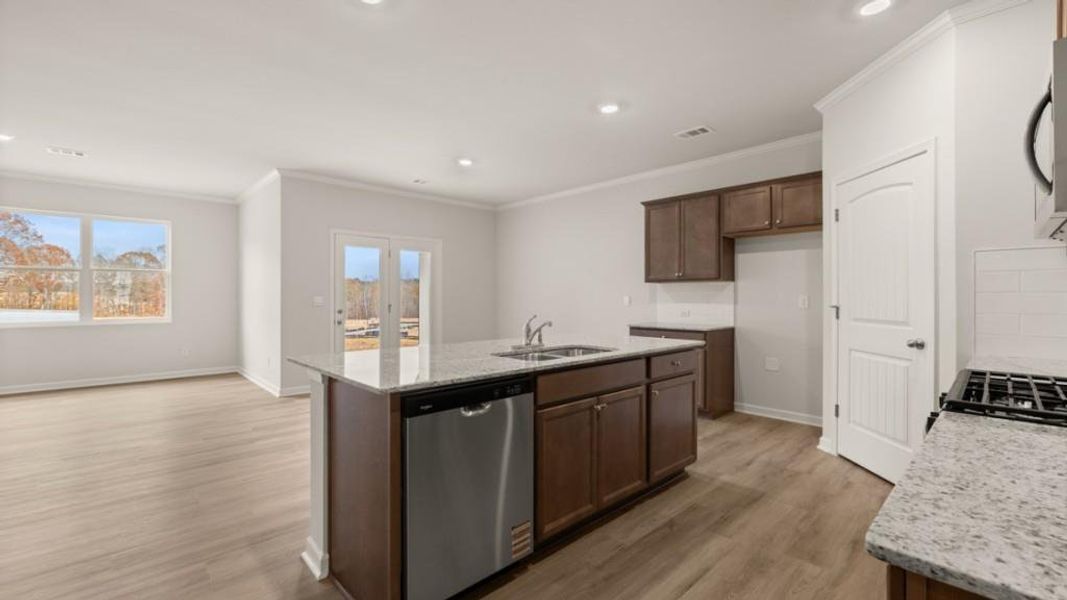 Furnished interior view inside a new home in Creekview, Atlanta (Image 7).