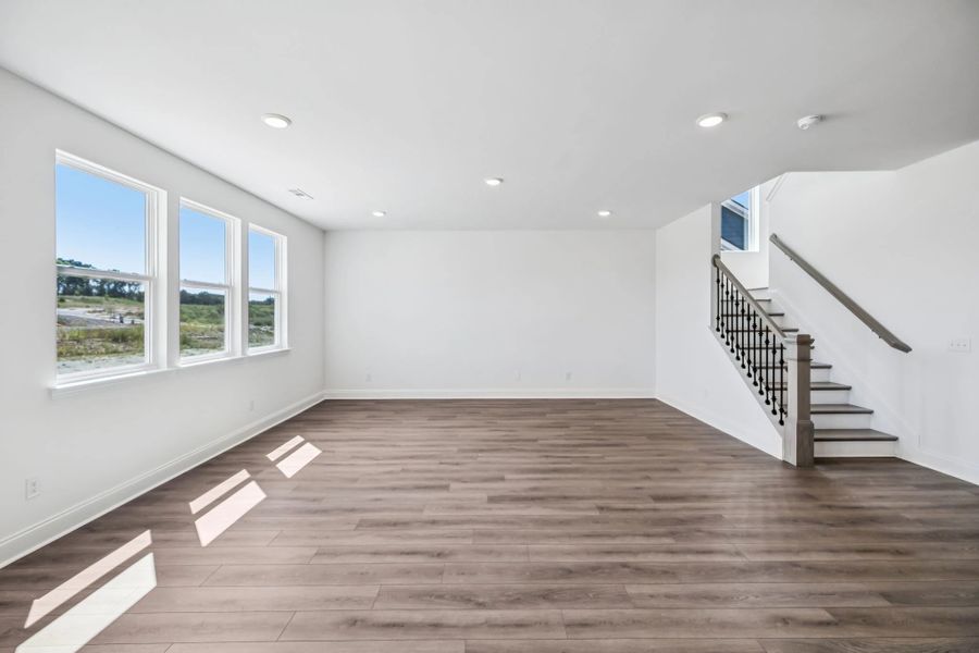 Spacious, unfurnished interior of a new home in Willow Landing, Mount Juliet (Image 30).