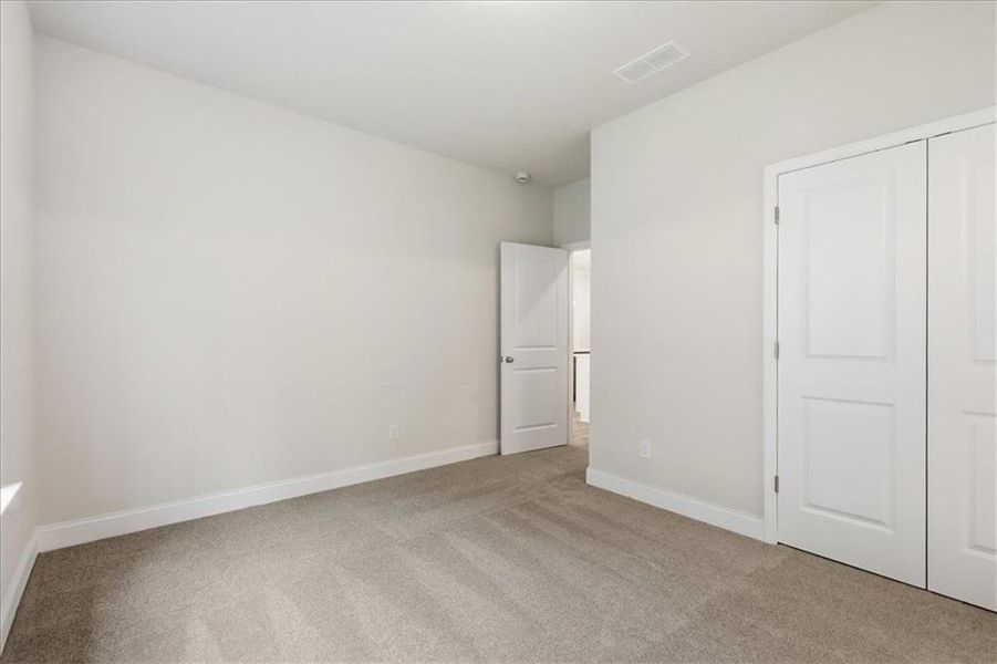 Spacious, unfurnished interior of a new home in , Monroe (Image 49).