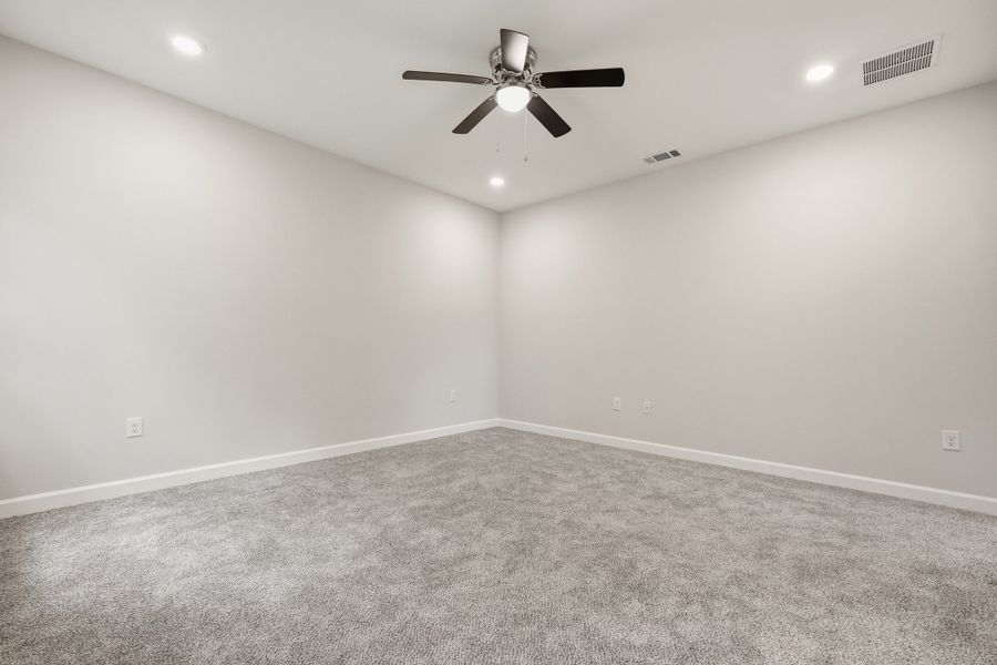 Spacious, unfurnished interior of a new home in McCarthy Estates, Defuniak Springs (Image 42). Spacious, unfurnished interior of a new home in McCarthy Estates, Defuniak Springs (Image 42).