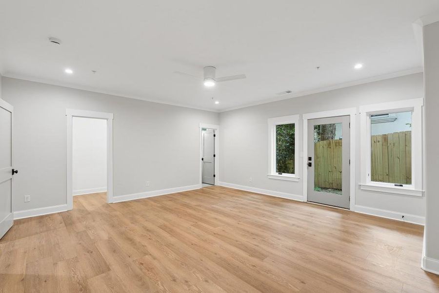 Spacious, unfurnished interior of a new home in , Atlanta (Image 25). Spacious, unfurnished interior of a new home in , Atlanta (Image 25).
