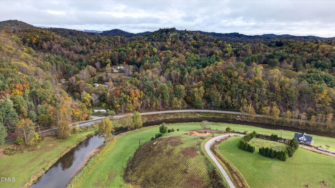 06-14-DJI_20251013093918_0368_D 06-14-DJI_20251013093918_0368_D