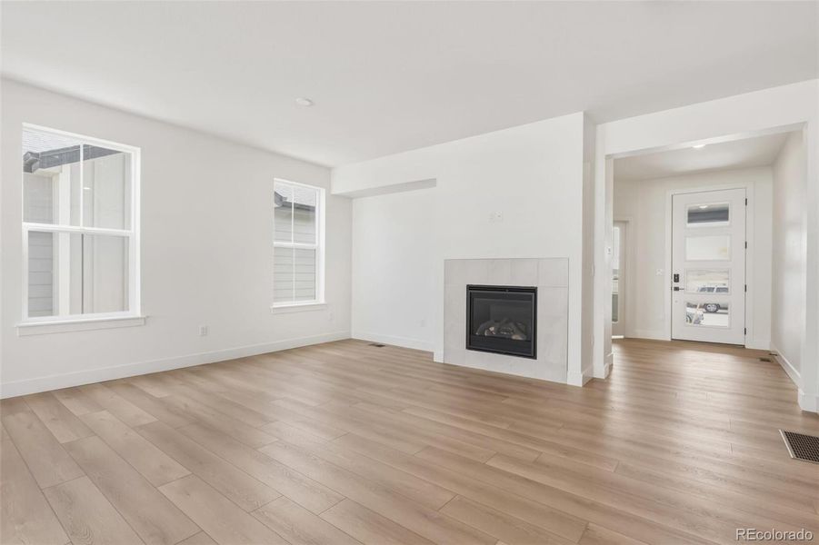 Spacious, unfurnished interior of a new home in Farmlore, Brighton (Image 15).