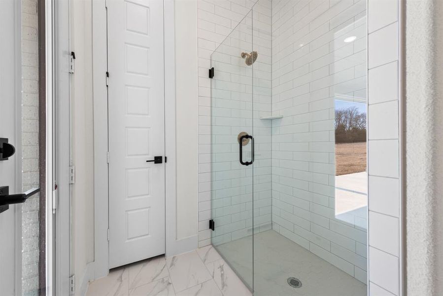 Furnished interior view inside a new home in King Crossing Estates, Van Alstyne (Image 13).