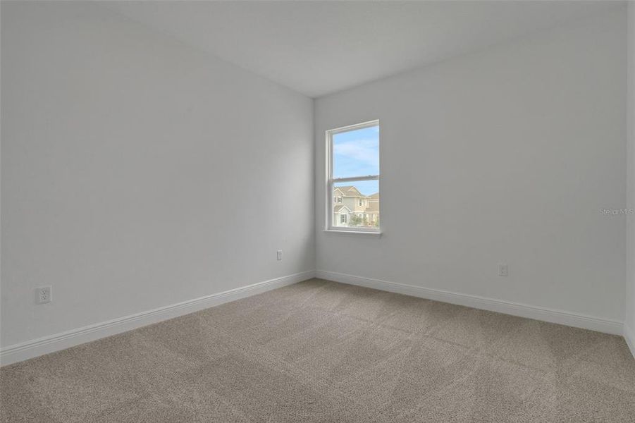 Spacious, unfurnished interior of a new home in Crossroads at Kelly Park, Apopka (Image 32).