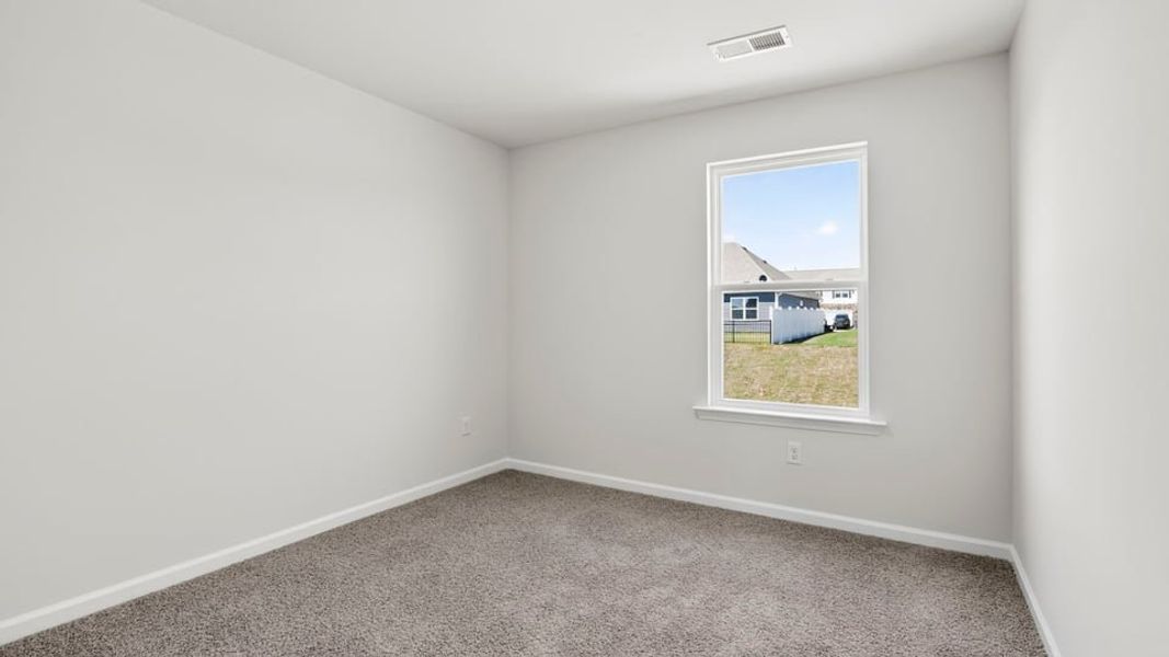 Spacious, unfurnished interior of a new home in Sage Grove, Lyman (Image 24).