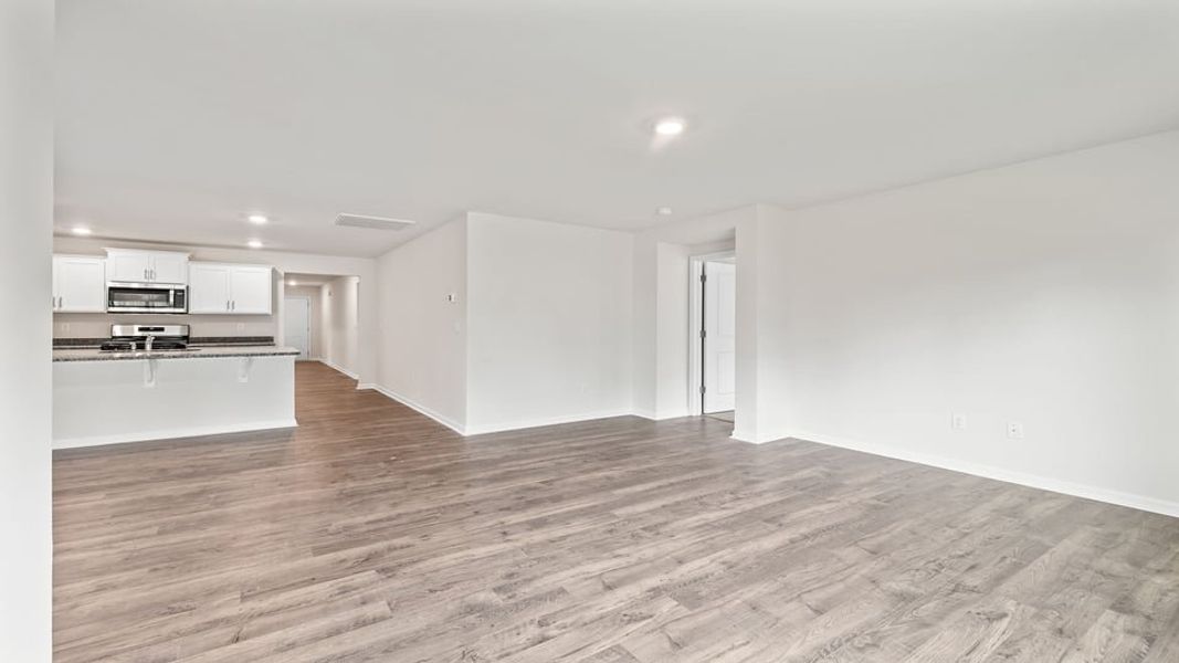 Spacious, unfurnished interior of a new home in Harrier Point, Woodruff (Image 23).