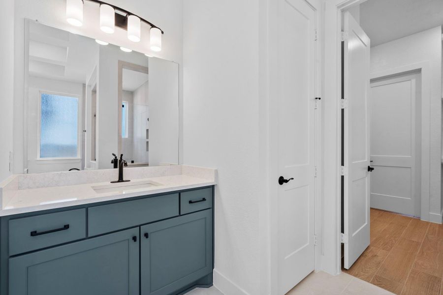 Furnished interior view inside a new home in Evergreen, Conroe (Image 14).