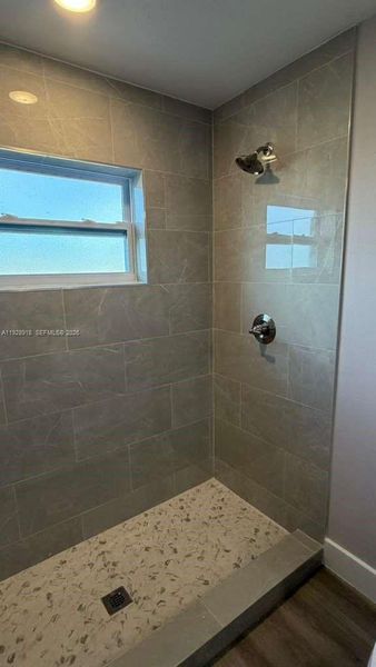 Close-up of interior finishes inside a home in , Sebring (Image 22).