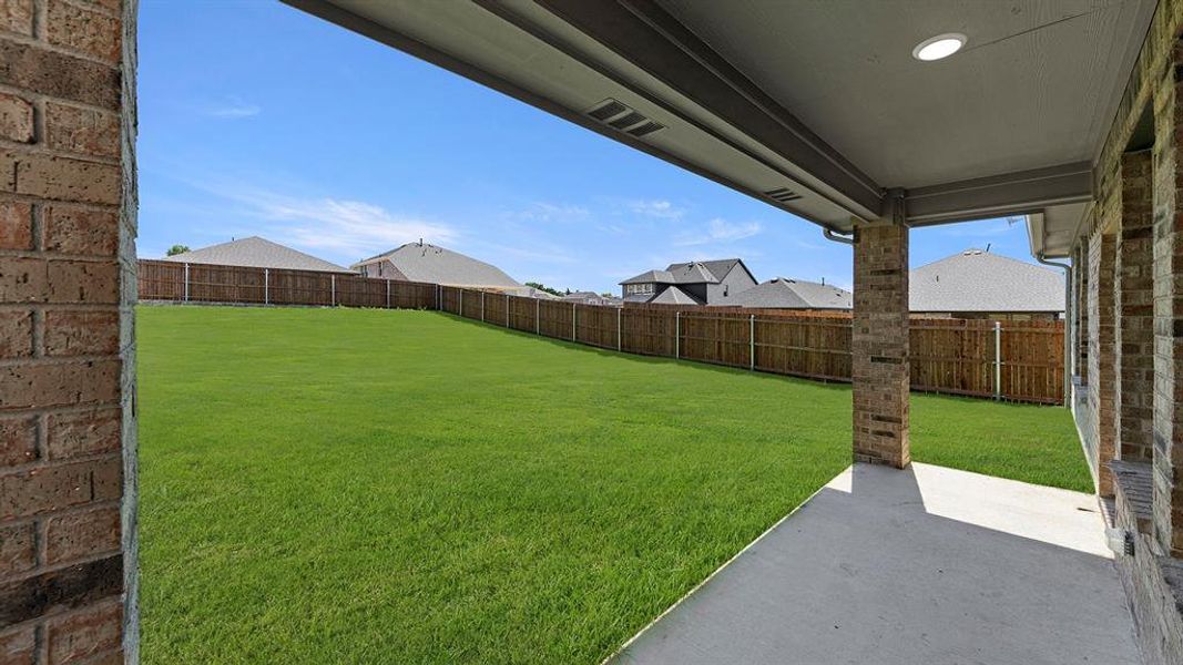 25. 1617 Gracehill - Patio