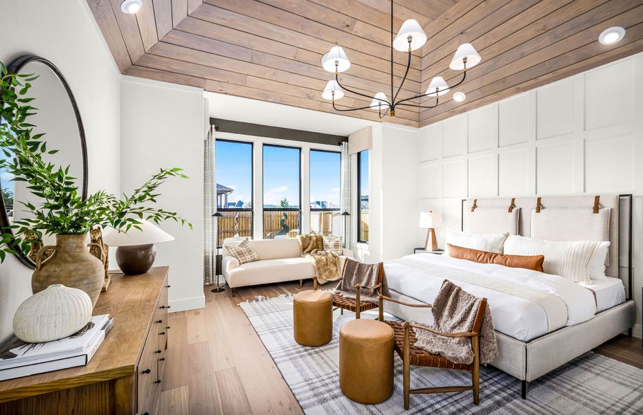 Owner's Suite with Large Windows Owner's Suite with Large Windows