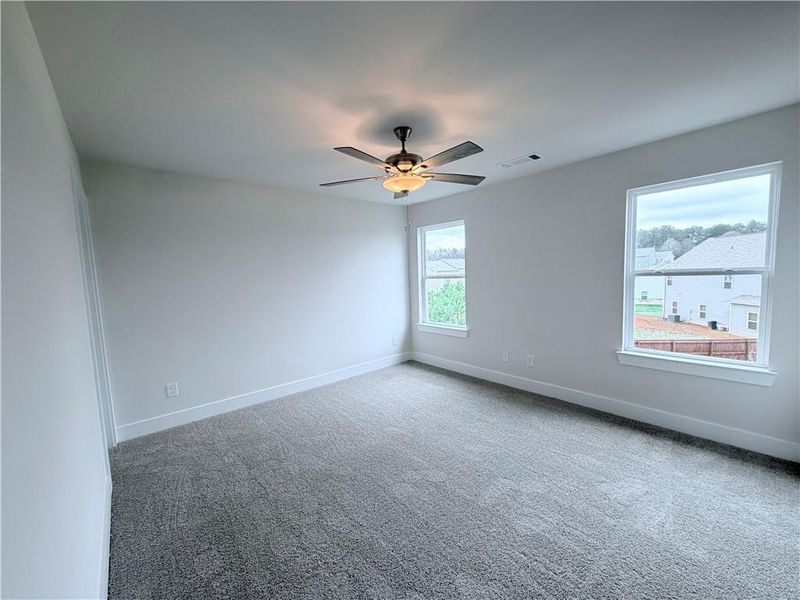Spacious, unfurnished interior of a new home in , Cartersville (Image 10).