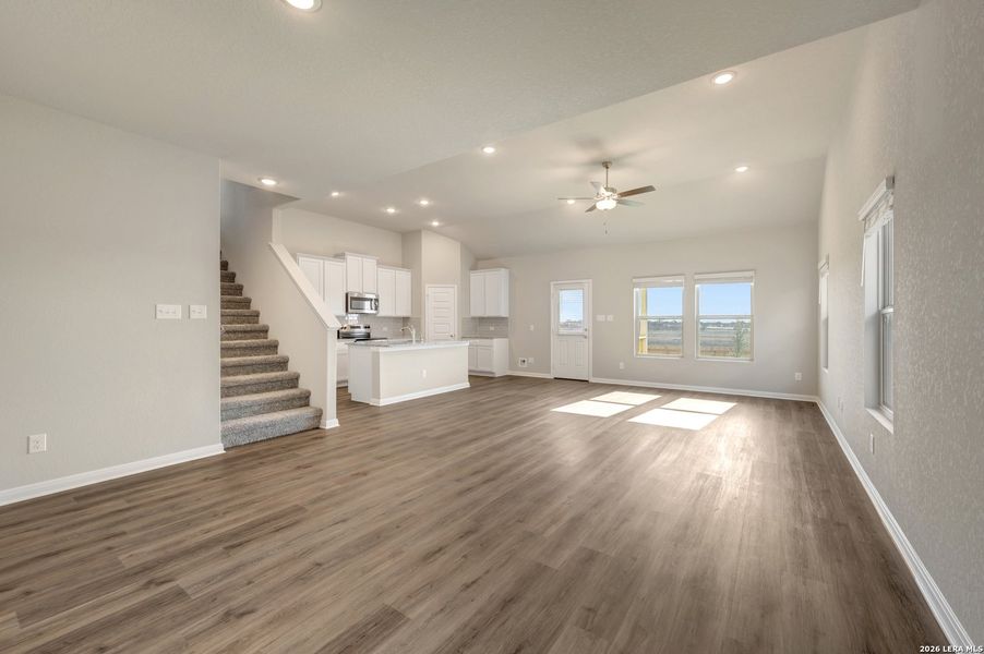 Spacious, unfurnished interior of a new home in Paloma Park, Converse (Image 33).