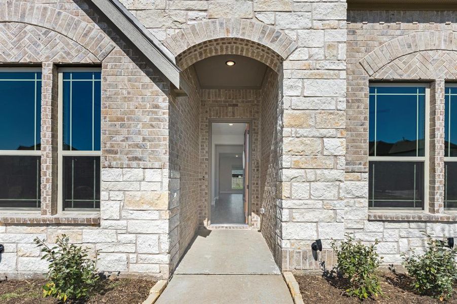 Exterior details and patio area of a home in Abe's Landing, Granbury (Image 3). Exterior details and patio area of a home in Abe's Landing, Granbury (Image 3).