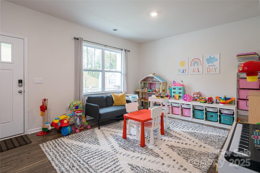 playroom/bonus space