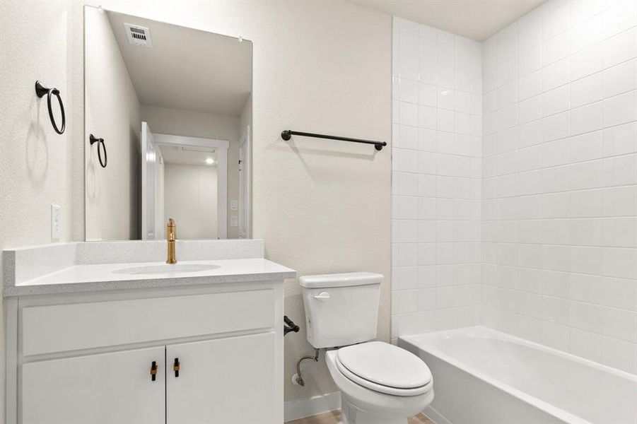 025-729TowerRoad-Wylie-TX-75098-Bathroom3.jpg-SMALL 025-729TowerRoad-Wylie-TX-75098-Bathroom3.jpg-SMALL