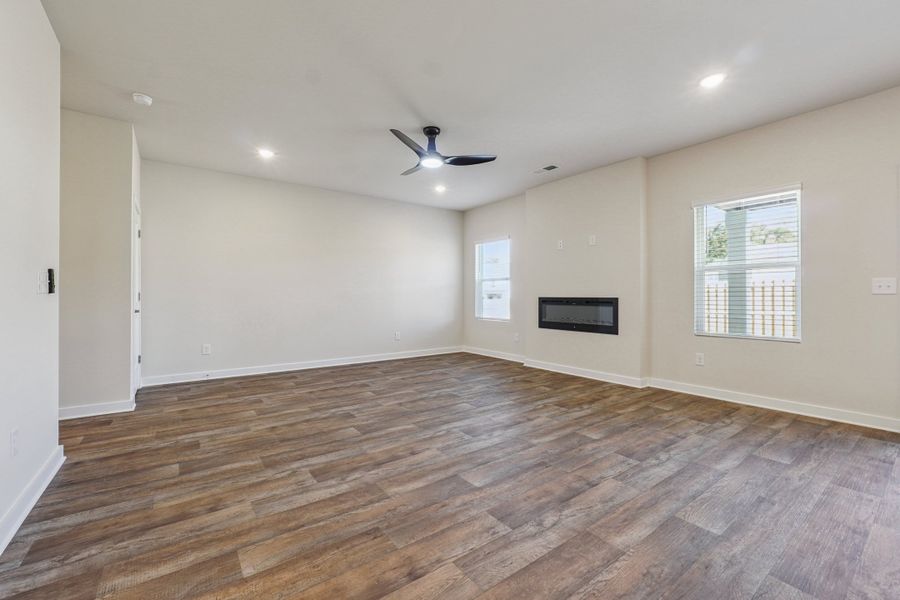 4br New Home in Fairburn, GA.  - Slide 4