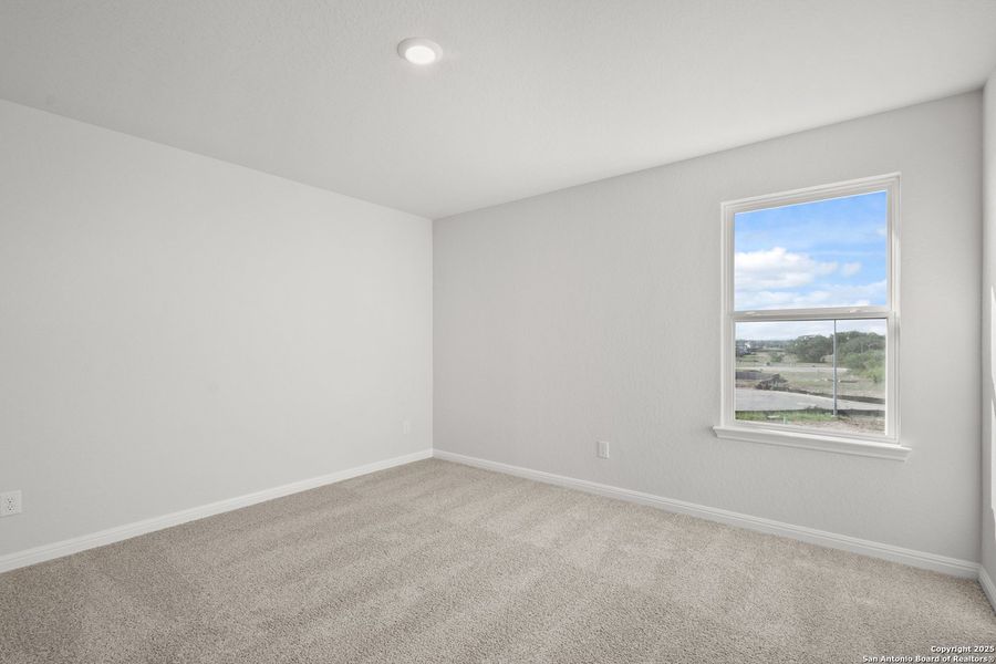 Spacious, unfurnished interior of a new home in Applewhite Meadows, San Antonio (Image 25).