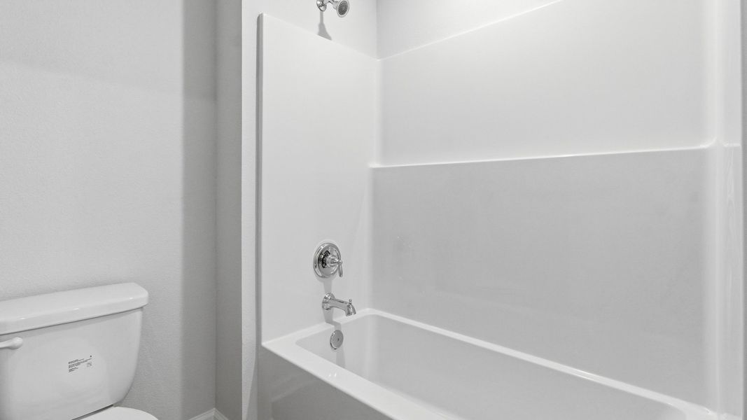 Close-up of interior finishes inside a home in Wesley Park, Crawfordville (Image 11).