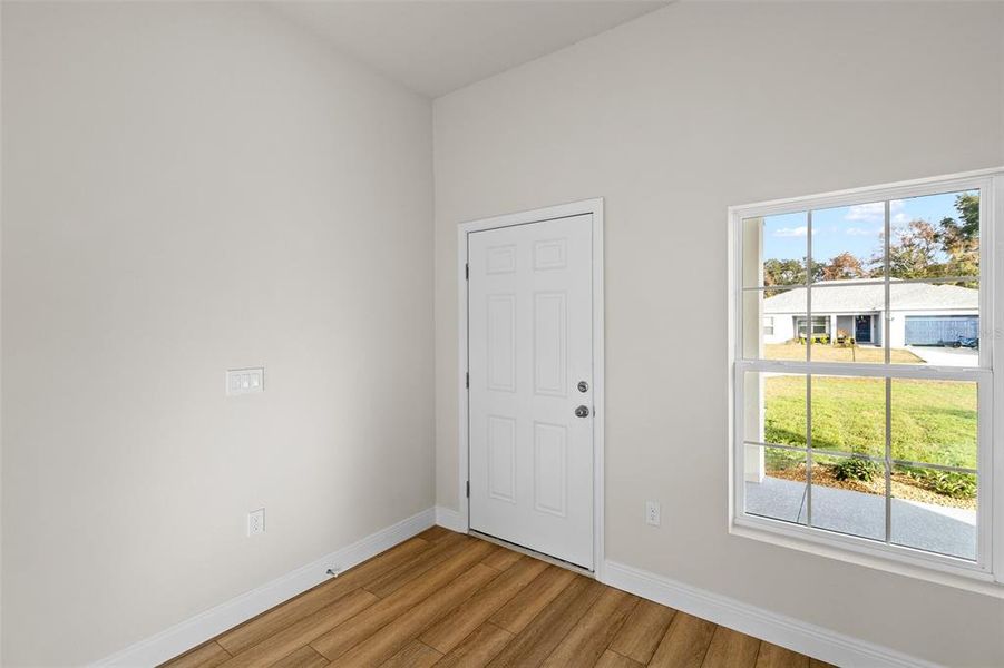 Spacious, unfurnished interior of a new home in SummerCrest, Ocala (Image 16).