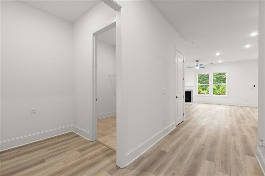 Spacious, unfurnished interior of a new home in , Kennesaw (Image 30).