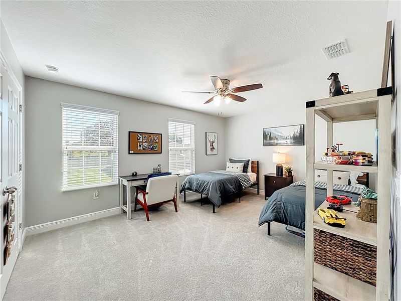 Furnished interior view inside a new home in , Mount Dora (Image 8).
