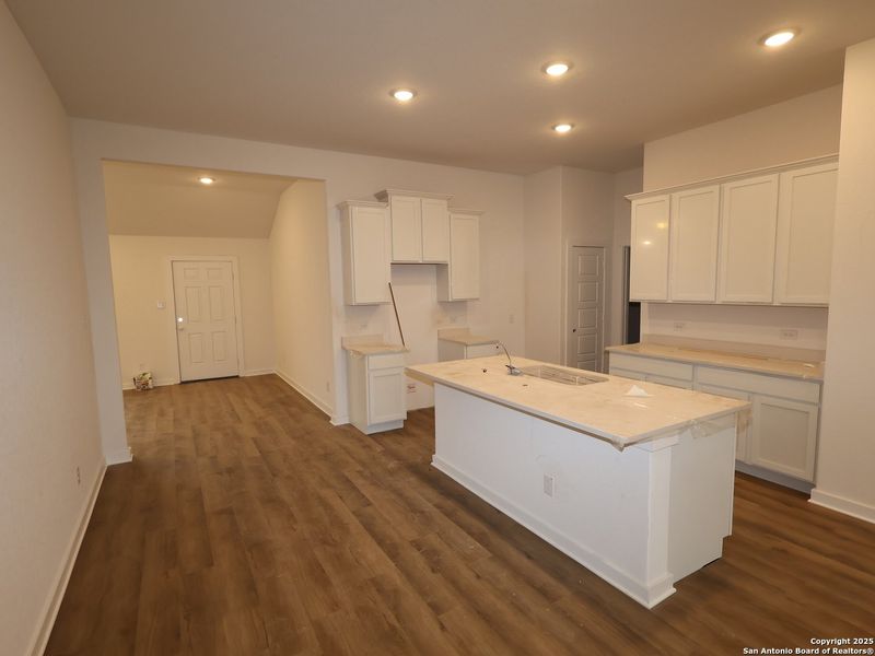Furnished interior view inside a new home in Winding Brook, San Antonio (Image 8). Furnished interior view inside a new home in Winding Brook, San Antonio (Image 8).