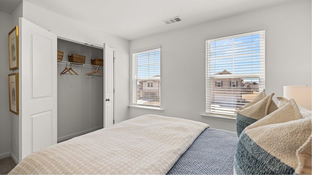 2211 Boston Bed2 2of2 F2 Base2 050625