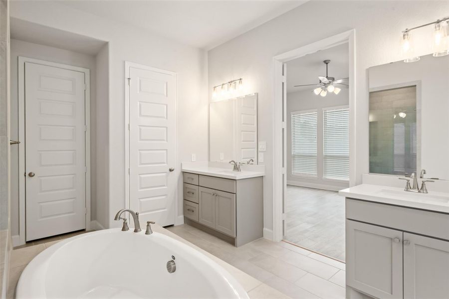 Furnished interior view inside a new home in The Woodlands Hills 60', Willis (Image 8). Furnished interior view inside a new home in The Woodlands Hills 60', Willis (Image 8).