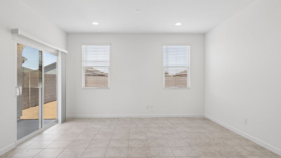 Spacious, unfurnished interior of a new home in Quail Ranch, San Tan Valley (Image 12). Spacious, unfurnished interior of a new home in Quail Ranch, San Tan Valley (Image 12).