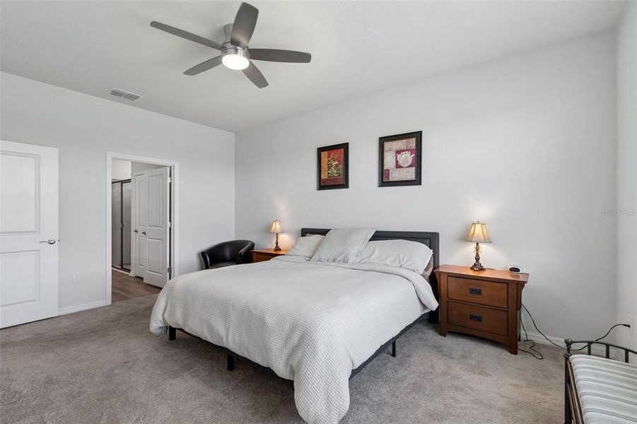 Furnished interior view inside a new home in Star Farms at Lakewood Ranch, Bradenton (Image 14).