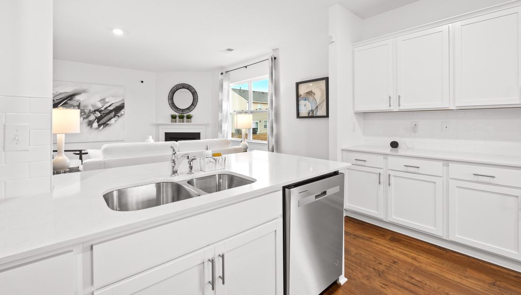Furnished interior view inside a new home in Benjamin's Grove, Woodruff (Image 13).