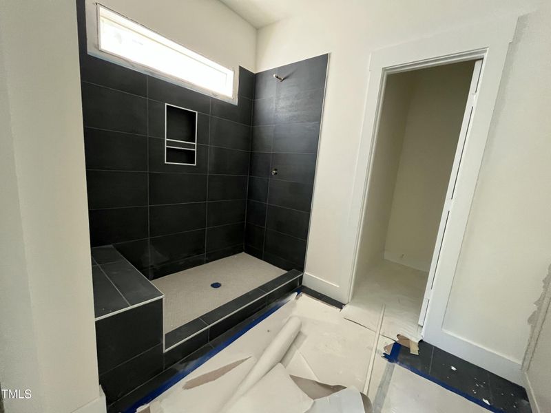 22FFB0B1-A9F5-412D-B3FA-1D876AE8241B 22FFB0B1-A9F5-412D-B3FA-1D876AE8241B