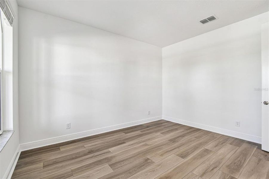 Spacious, unfurnished interior of a new home in Sweetwater at Lakewood Ranch, Lakewood Ranch (Image 13).