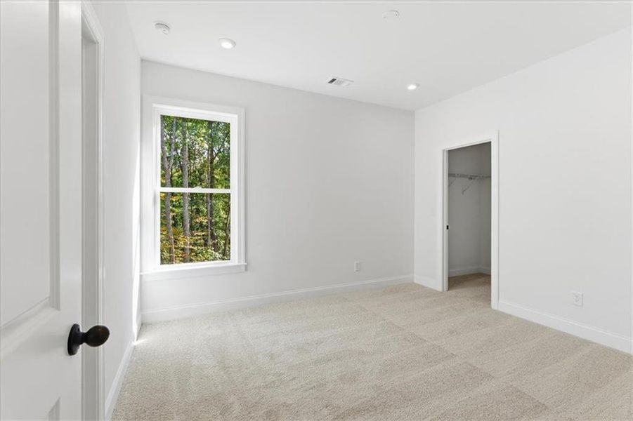 Spacious, unfurnished interior of a new home in The Estates at Hurricane Pointe, Douglasville (Image 16). Spacious, unfurnished interior of a new home in The Estates at Hurricane Pointe, Douglasville (Image 16).