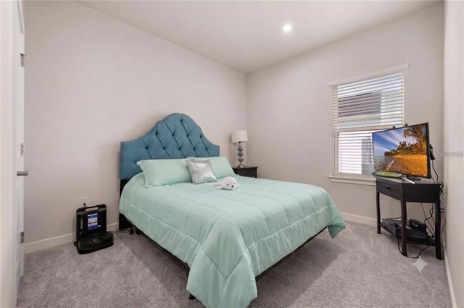 Furnished interior view inside a new home in , Clermont (Image 14).