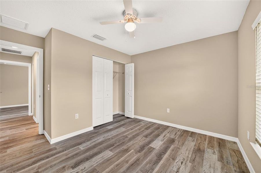 Spacious, unfurnished interior of a new home in , Ocala (Image 14).