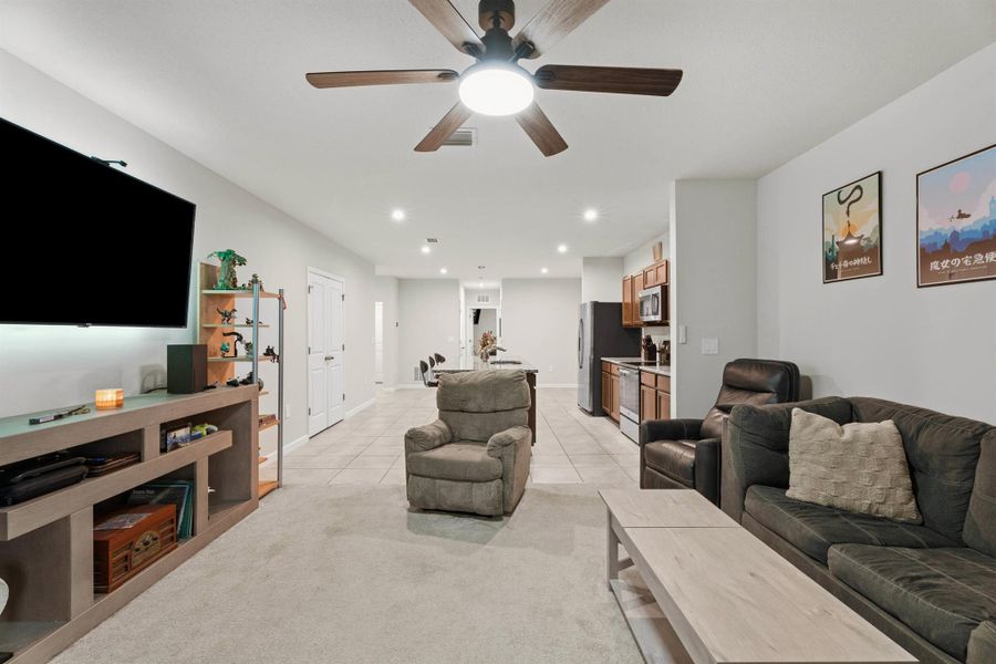 Furnished interior view inside a new home in , Fort Pierce (Image 12).