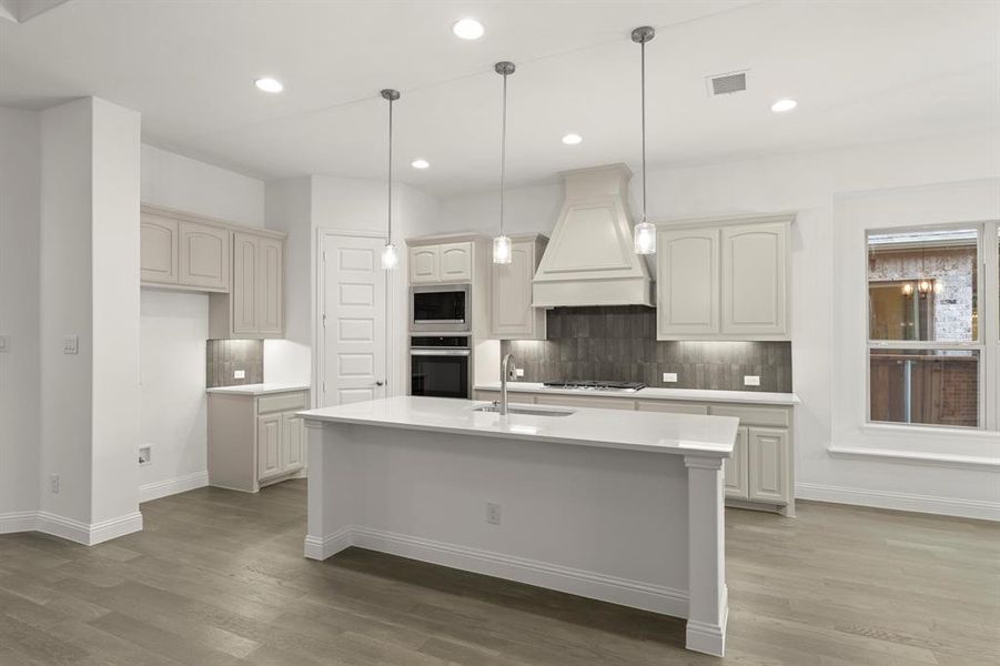 10. 632 Brazos - Kitchen (2)