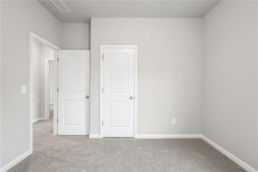 Spacious, unfurnished interior of a new home in , Flowery Branch (Image 14).