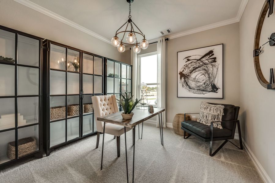 Representative furnished interior of a home built from the Harvard by Pulte Homes in Wellington, Fort Worth (Image 11).
