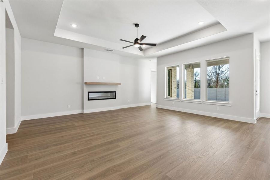 Spacious, unfurnished interior of a new home in Painted Tree Lakeside, McKinney (Image 23).