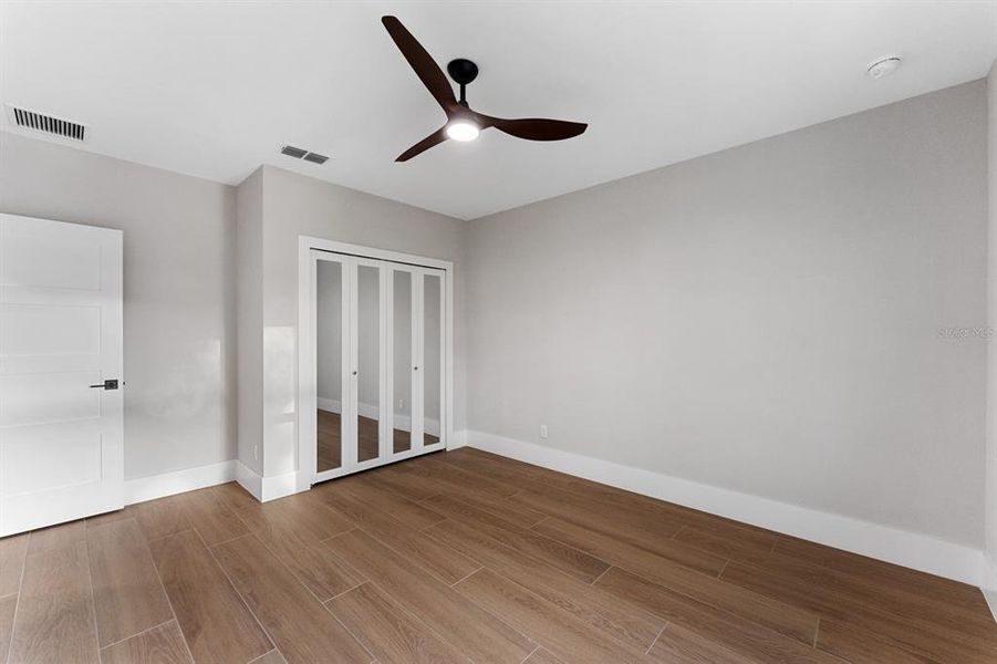 Spacious, unfurnished interior of a new home in , Sanford (Image 15).