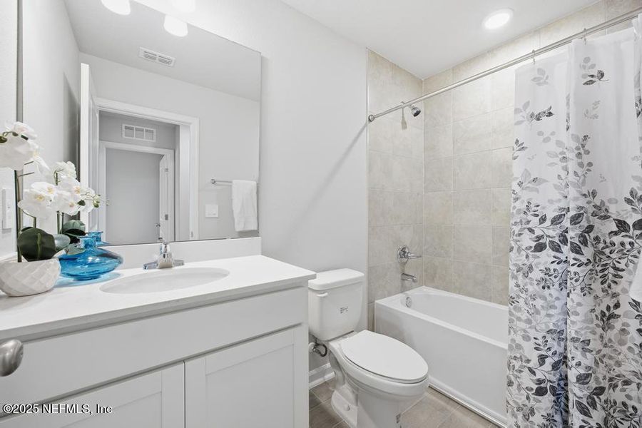 Furnished interior view inside a new home in Kings Landing, Jacksonville (Image 9). Furnished interior view inside a new home in Kings Landing, Jacksonville (Image 9).